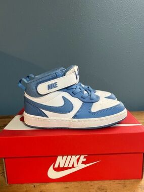 Nike Court Borough Mid 2 in White and Blue. NWOT-WORN ONCE. Size 9C